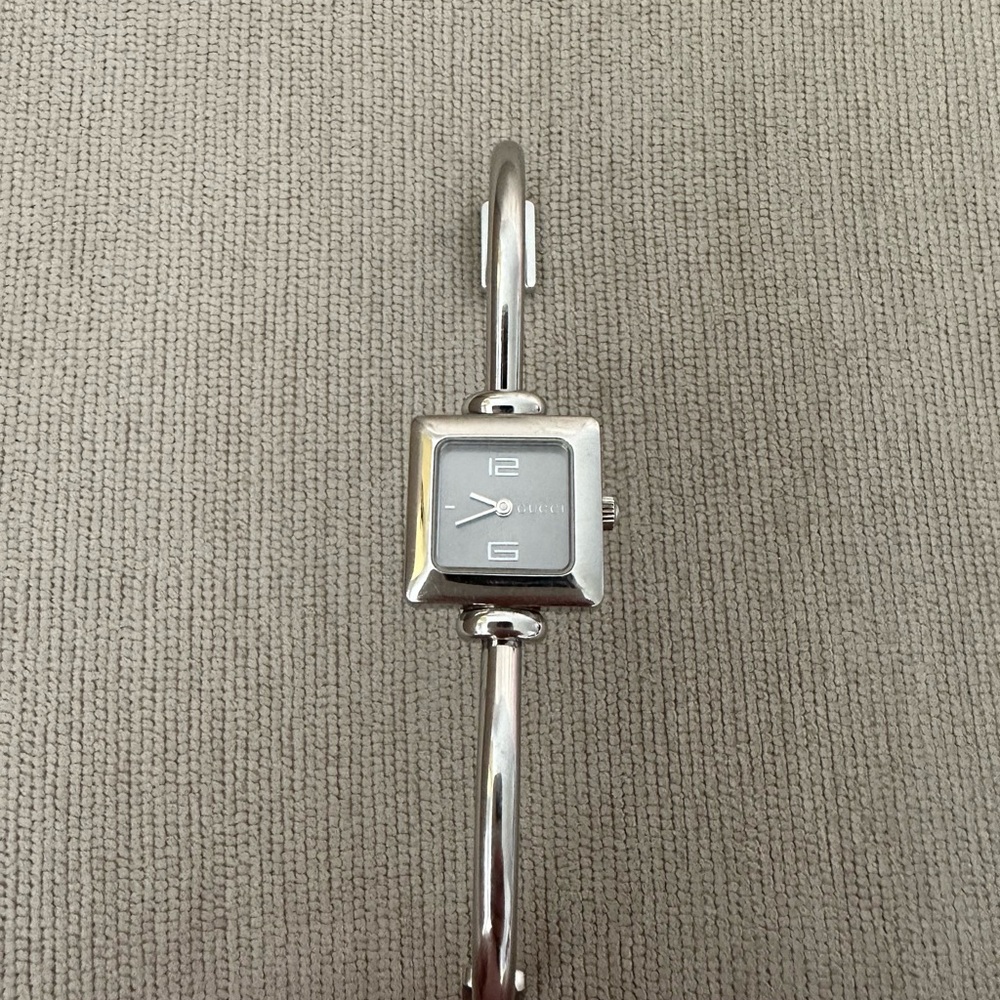 EUC Gucci Watch